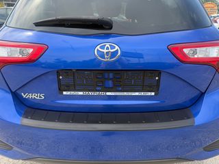 Toyota Yaris 2017 1.5 111HP LOUNGE KLIMA LED ΔΙΧΡΩΜΟ-thumb-14