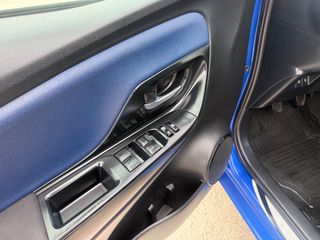 Toyota Yaris 2017 1.5 111HP LOUNGE KLIMA LED ΔΙΧΡΩΜΟ-thumb-22
