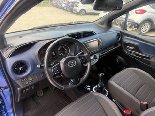 Toyota Yaris 2017 1.5 111HP LOUNGE KLIMA LED ΔΙΧΡΩΜΟ-thumb-28
