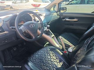 Toyota Auris 2010 SUPERCARS XANIA-thumb-4