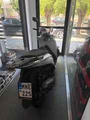Honda SH 350i 2025-thumb-1