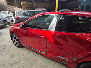 Renault Clio 2023 1.5 diesel 100ph-thumb-40