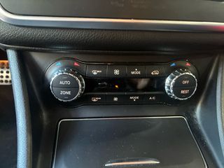 Mercedes-Benz CLA 220 2019 AMG LINE-thumb-19