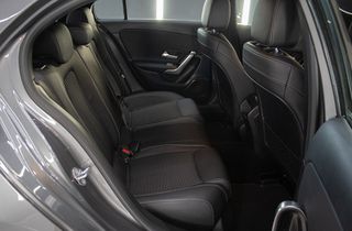 Mercedes-Benz A 200 2020 Progressive-thumb-18