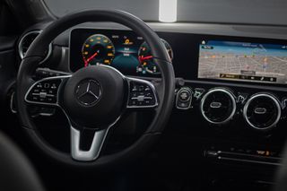Mercedes-Benz A 200 2020 Progressive-thumb-25
