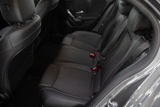 Mercedes-Benz A 200 2020 Progressive-thumb-26