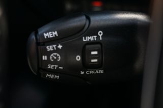 Peugeot 208 2022 Active|Apple Carplay - Android|Lane Assist|Diesel-thumb-21