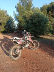 Yamaha DT-R 2006 Yamaha dt r-thumb-1