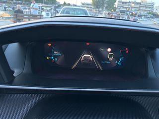 Peugeot 2008 2020 1.2 PureTech Allure 101-thumb-15