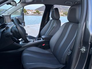 Peugeot 2008 2020 1.2 PureTech Allure 101-thumb-17