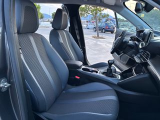 Peugeot 2008 2020 1.2 PureTech Allure 101-thumb-30