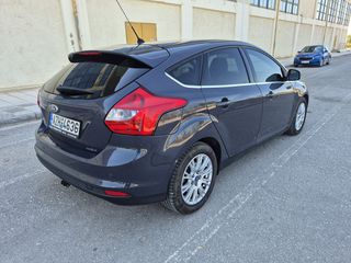 Ford Focus 2011-thumb-5