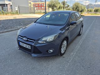 Ford Focus 2011-thumb-8