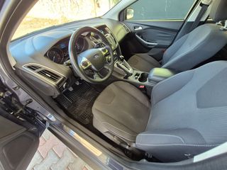 Ford Focus 2011-thumb-15