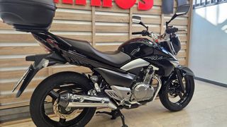 Suzuki Inazuma 250 2015-thumb-10