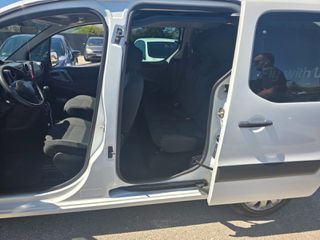 Peugeot Partner 2017-thumb-5
