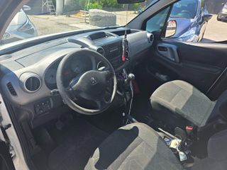 Peugeot Partner 2017-thumb-7