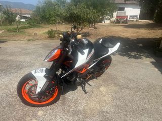 KTM 390 Duke 2018 --thumb-2