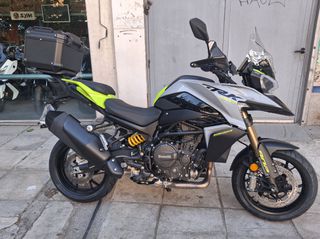 Benelli 2026 TRK 902 STRADALE