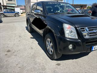Isuzu D-Max 2010-thumb-2