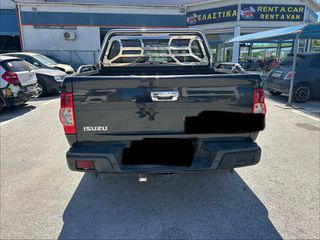 Isuzu D-Max 2010-thumb-5