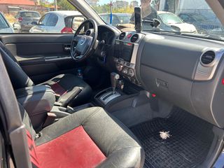 Isuzu D-Max 2010-thumb-9