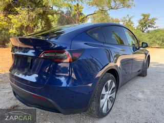 Tesla Model Y 2022 Long Range Dual Motor-thumb-6