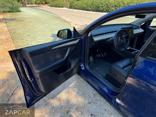 Tesla Model Y 2022 Long Range Dual Motor-thumb-8
