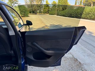 Tesla Model Y 2022 Long Range Dual Motor-thumb-21