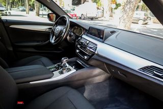 Bmw 520 2019 2.0 Diesel 190hp (NAVI-ΘΕΡΜΑΙΝΟΜΕΝΑ)-thumb-12