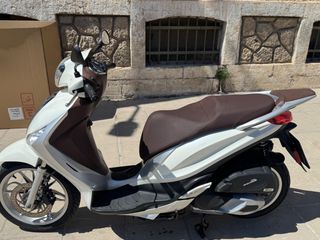 Piaggio Medley 150 2016-thumb-2