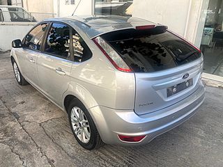 Ford Focus 2011 GHIA 1,6 FULL EXTRA-thumb-2
