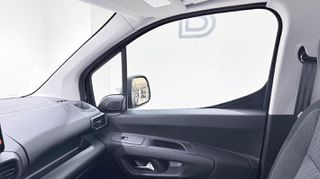 Opel Combo 2026 EDITION 1.5 DIESEL 102 L2H1 7 SEATS/OPEL BESIKOS-thumb-39