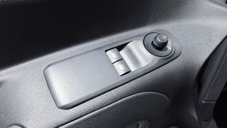 Opel Combo 2026 EDITION 1.5 DIESEL 102 L2H1 7 SEATS/OPEL BESIKOS-thumb-17