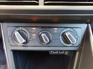 Volkswagen Polo 2019 1.0 TSi 95hp,I.Q.DRIVE,ΟΘΟΝΗ 8",FRONT ASS.,PDC X 2.-thumb-35