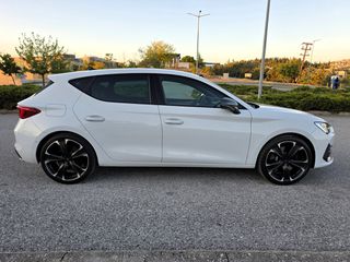 Cupra Leon 2022 1.4 TSI 245 HP e-Hybrid DSG VZ-thumb-3
