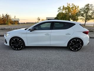 Cupra Leon 2022 1.4 TSI 245 HP e-Hybrid DSG VZ-thumb-7
