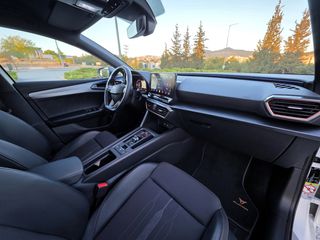Cupra Leon 2022 1.4 TSI 245 HP e-Hybrid DSG VZ-thumb-32