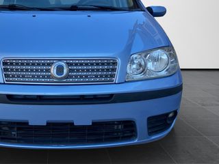 Fiat Punto 2005 8V-thumb-9