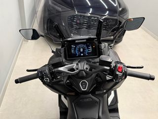 Yamaha TMAX 560 Tech Max 2025-thumb-9