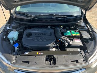 Kia Stonic 2018 1.6 diesel-thumb-20