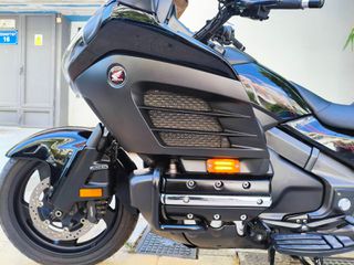 Honda GL 1800 2015 Goldwing GL1800 F6B-thumb-6