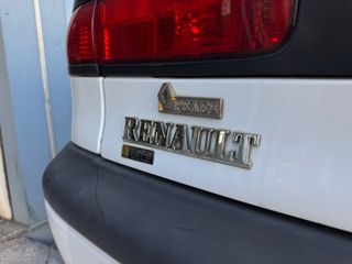 Renault Laguna 1998-thumb-8