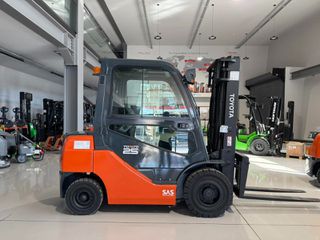 Toyota 2012 02-8FDF25