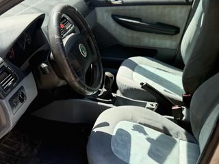 Skoda Fabia 2004 station-thumb-4
