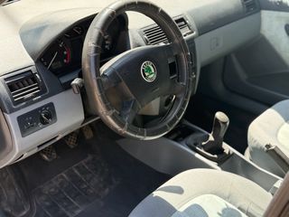 Skoda Fabia 2004 station-thumb-5