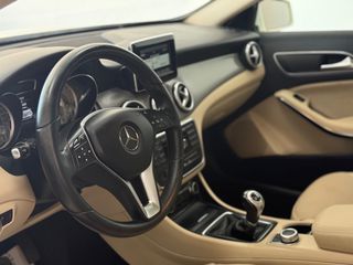 Mercedes-Benz GLA 180 2015 ΠΑΝΟΡΑΜΑ-thumb-6