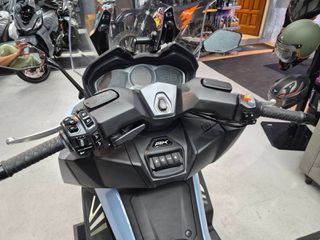 Kymco AK 550 Premium 2023-thumb-8