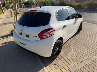 Peugeot 208 2015 OΘΟΝΗ ΖΑΝΤΕΣ DIESEL1.4 ελληνικο-thumb-13