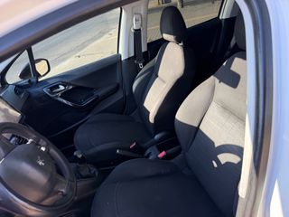 Peugeot 208 2015 OΘΟΝΗ ΖΑΝΤΕΣ DIESEL1.4 ελληνικο-thumb-14